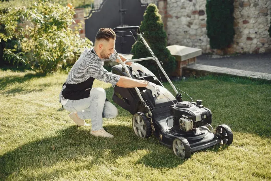 How a Lawn Mower Engine Works Explained Simply
