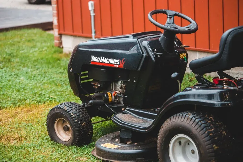 How a Lawn Mower Engine Works Explained Simply