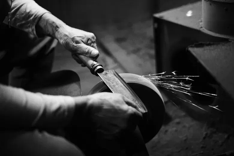 How to Sharpen Lawn Mower Blade
