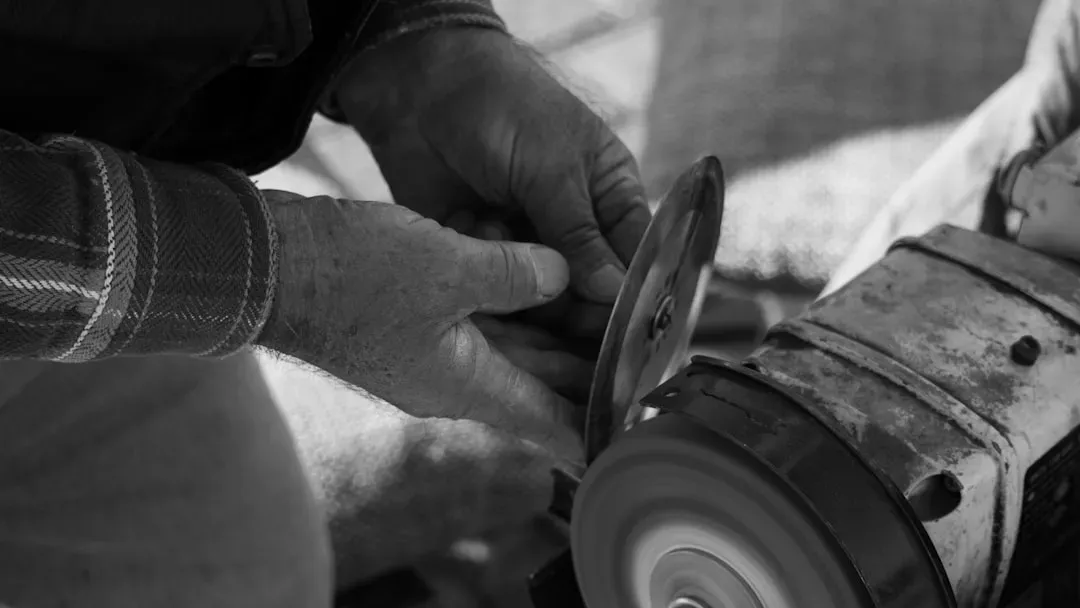 how to sharpen lawn mower blade